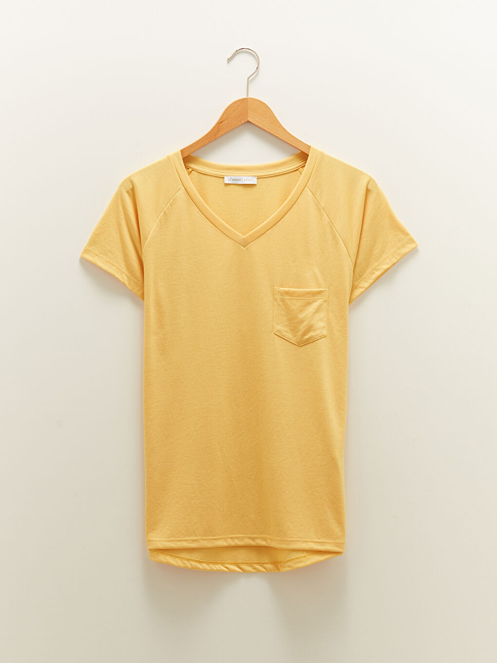 Sarı V Yaka Düz Cep Detaylı Kısa Kollu Kadın Tişört-5
