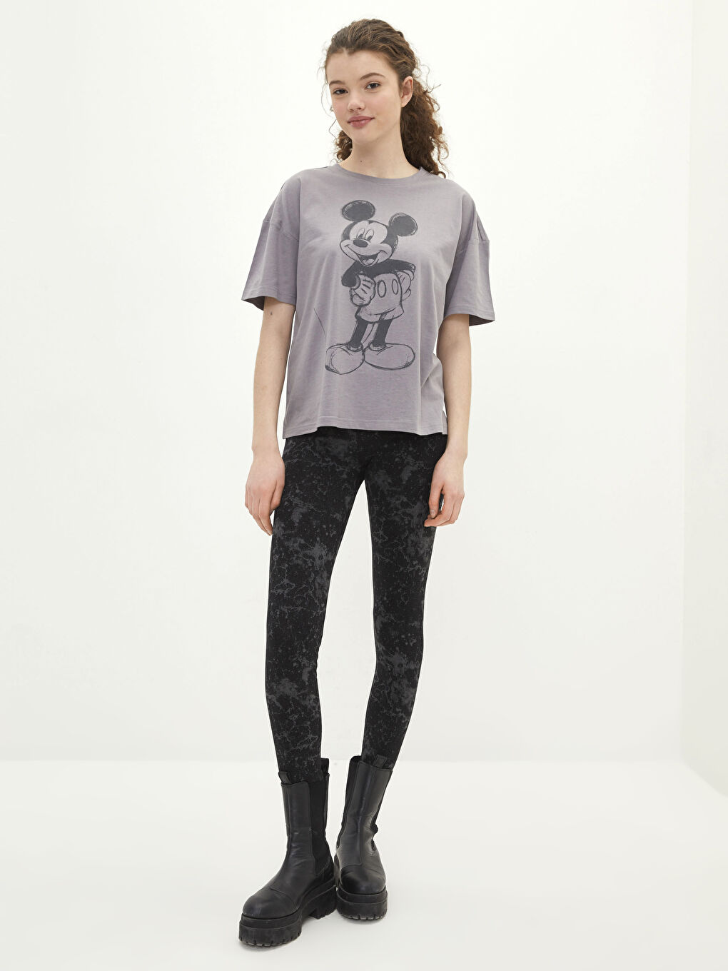 LCW Vision Rundhalsausschnitt Mickey Mouse Bedrucktes Kurzarm Baumwolle T-Shirt für Damen -W1G184Z8-GPL