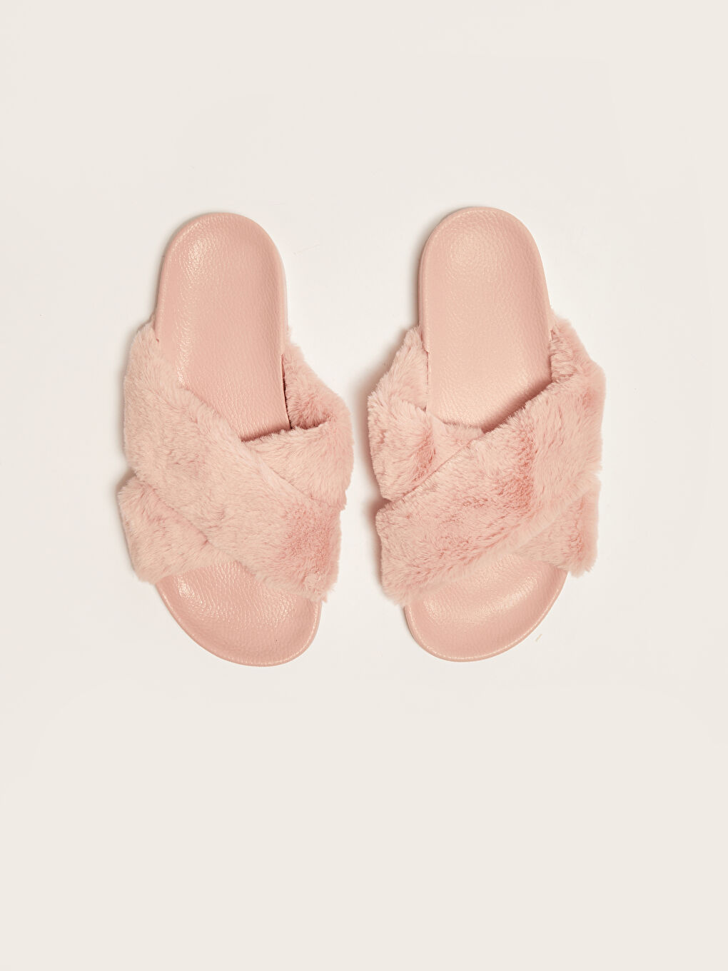 Pembe Çapraz Bantlı Pelüş Kadın Ev Terliği-1