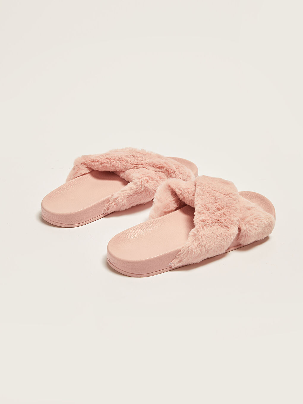 Pembe Çapraz Bantlı Pelüş Kadın Ev Terliği-3
