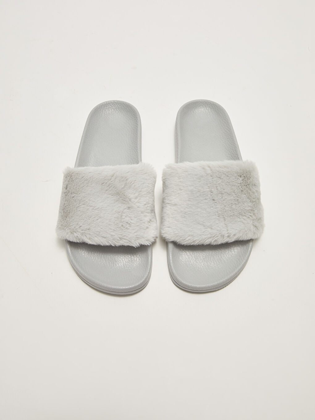 Tek Bantlı Pelüş Kadın Ev Terliği-5