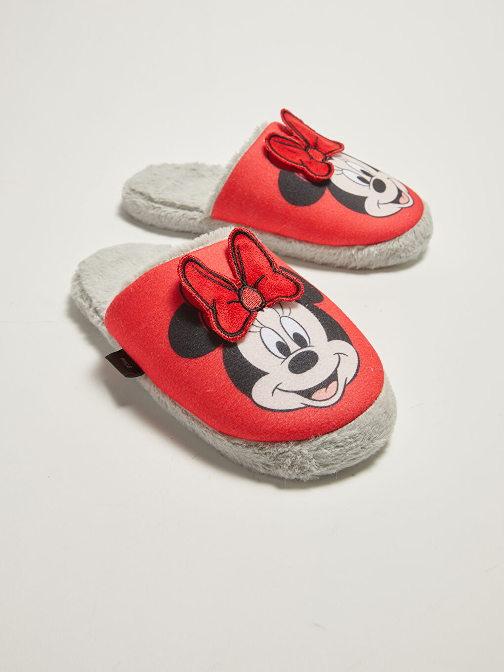 Әйелдерге арналған үйге арналған тәпішкелер Mickey Mouse лицензияланған-2