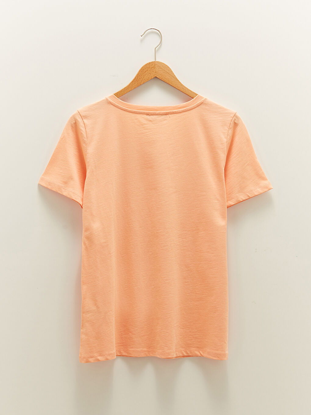 Mercan V Yaka Düz Kısa Kollu Pamuklu Kadın  Tişört-7