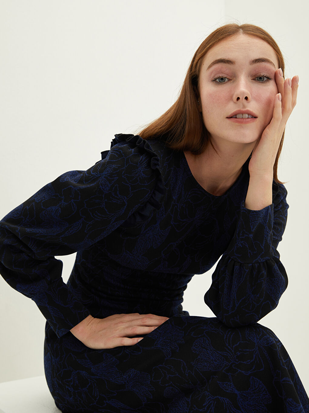 LCWAIKIKI Classic Crew Neck Patterned Long Sleeve Ponte Fabric Women's Dress -W1G266Z8-HLM