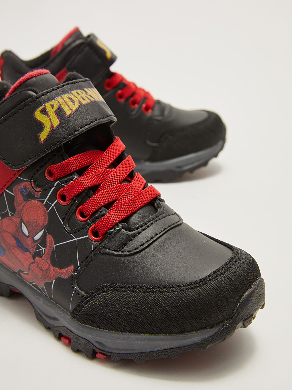 Siyah Spider-Man Lisanslı Cırt Cırtlı Erkek Çocuk Trekking Bot-5