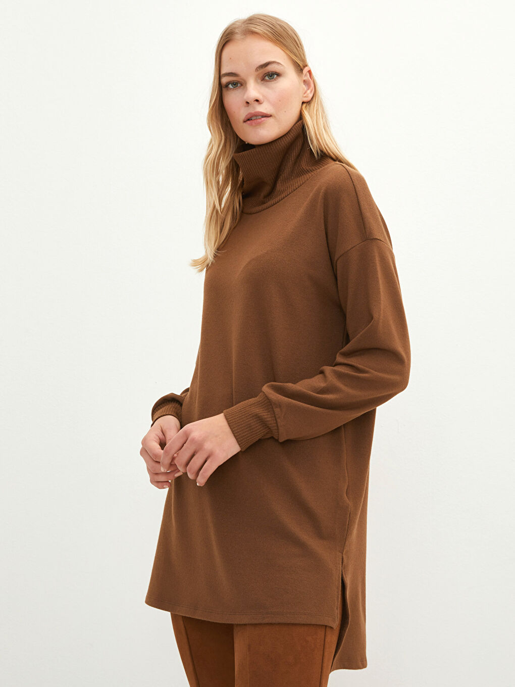 Kahverengi Balıkçı Yaka Düz Uzun Kollu Kadın Tunik-1