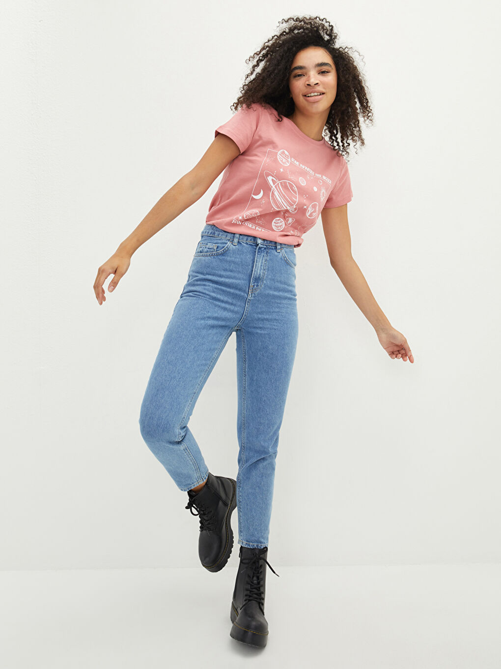 Pembe Bisiklet Yaka Baskılı Kısa Kollu Pamuklu Kadın Tişört-2