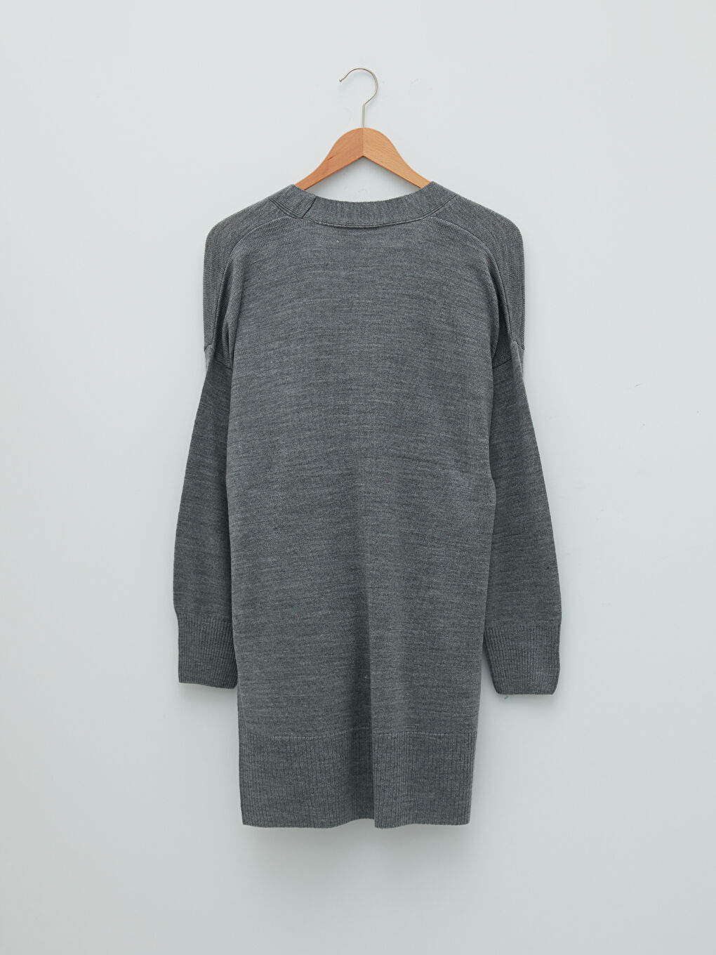 Gri V Yaka Beli Kuşaklı Uzun Kollu Kadın Triko Hırka-7