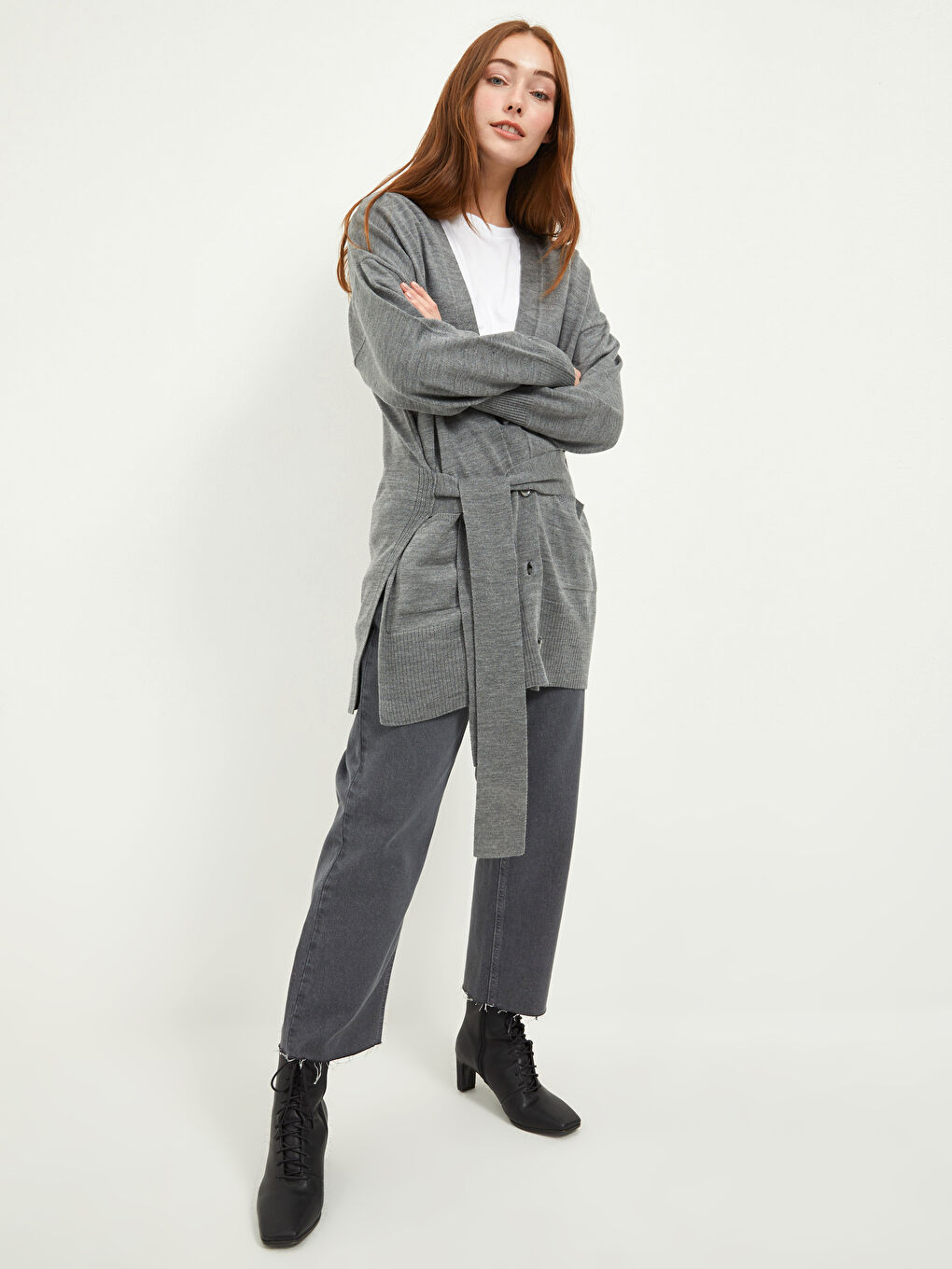 Gri V Yaka Beli Kuşaklı Uzun Kollu Kadın Triko Hırka-2