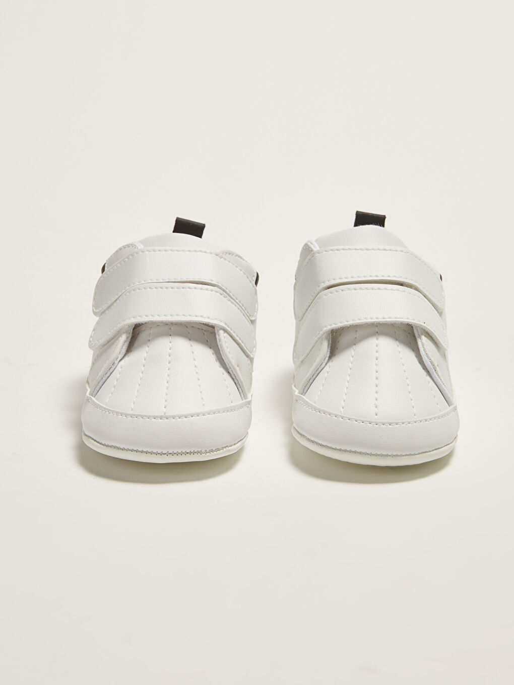 Beyaz Cırt Cırtlı Erkek Bebek Yürüme Öncesi Ev Ayakkabısı-2