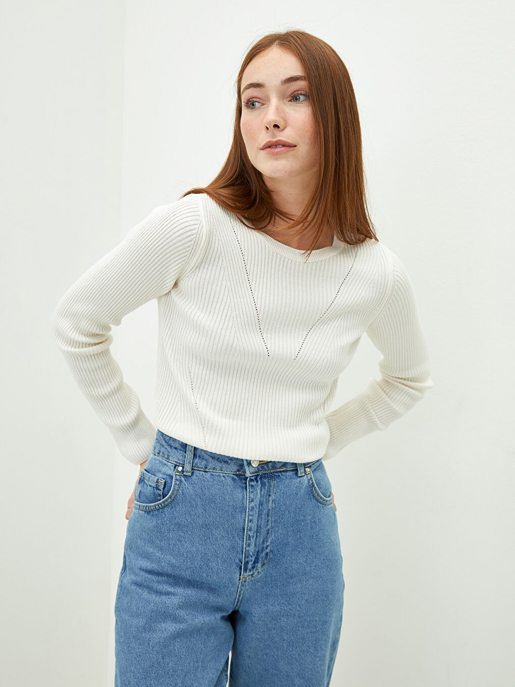 Ekru Bisiklet Yaka Kendinden Desenli Uzun Kollu Kadın Triko Kazak