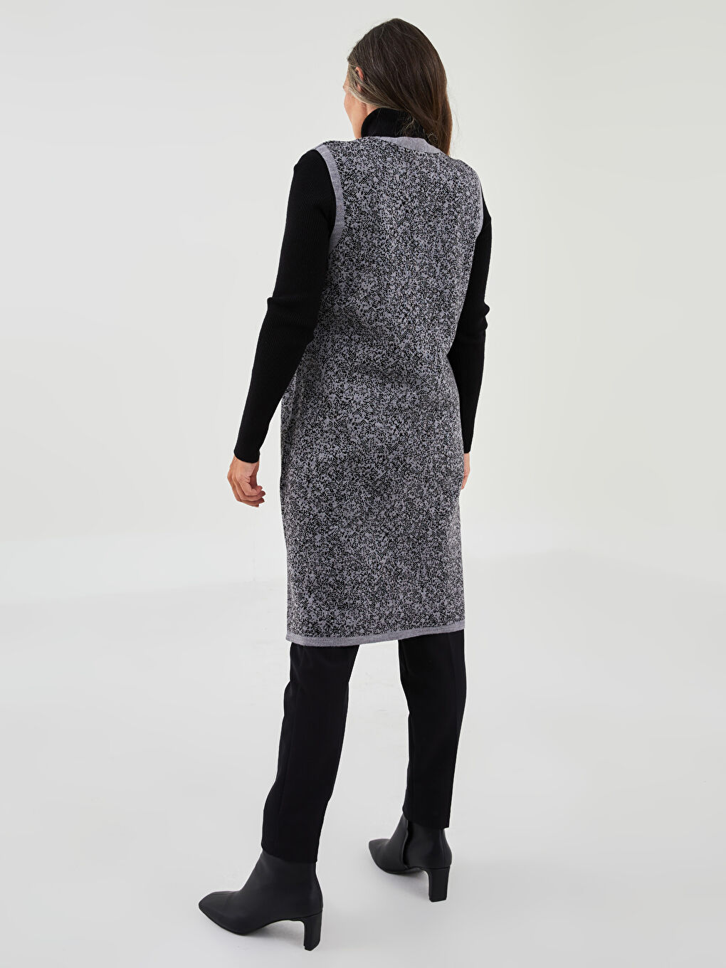 V-Neck Self-Patterned Women's Knitwear Waistcoat-4