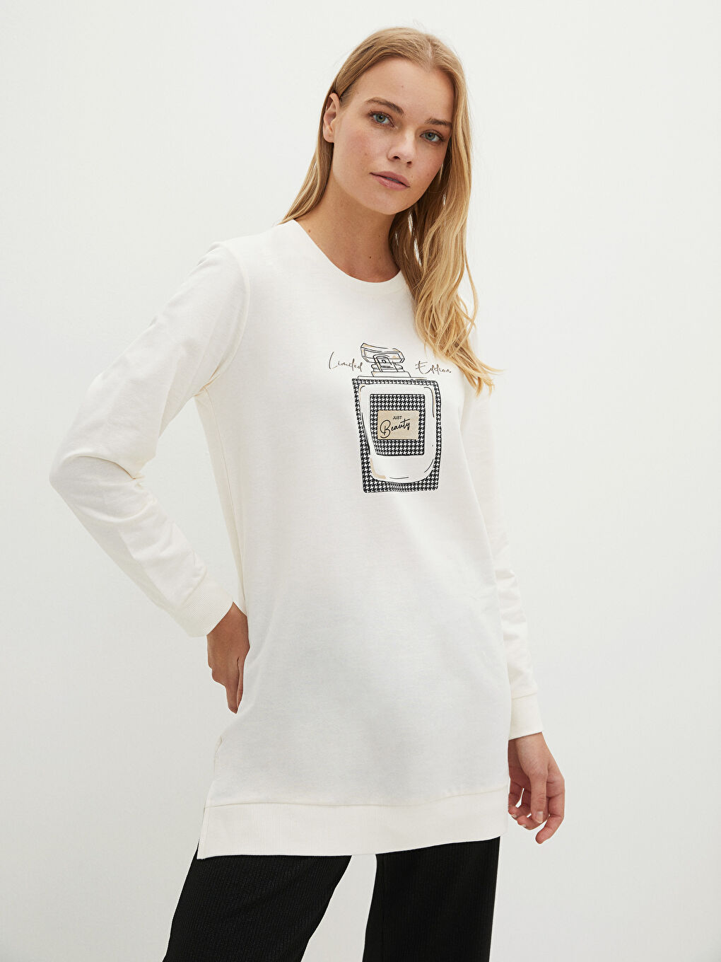 Ekru Bisiklet Yaka Baskılı Uzun Kollu Kadın Sweatshirt Tunik-1