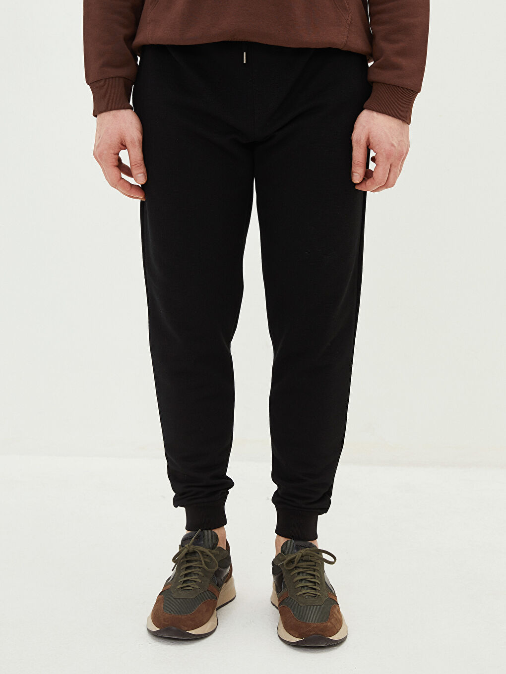 Siyah Standart Kalıp Erkek Jogger Eşofman Altı-2