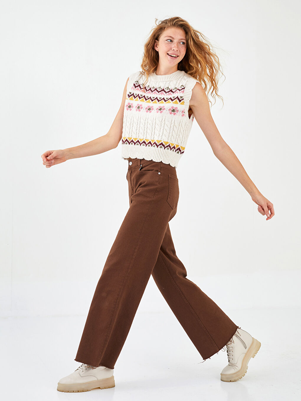 Bej Kadın Bisiklet Yaka Desenli Kolsuz Triko Kazak-2