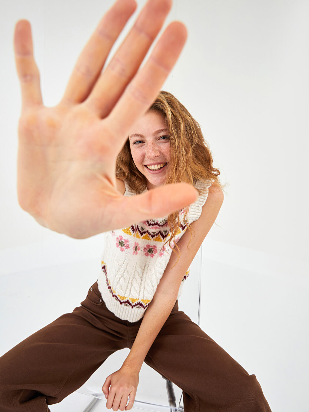 Bej Kadın Bisiklet Yaka Desenli Kolsuz Triko Kazak-3