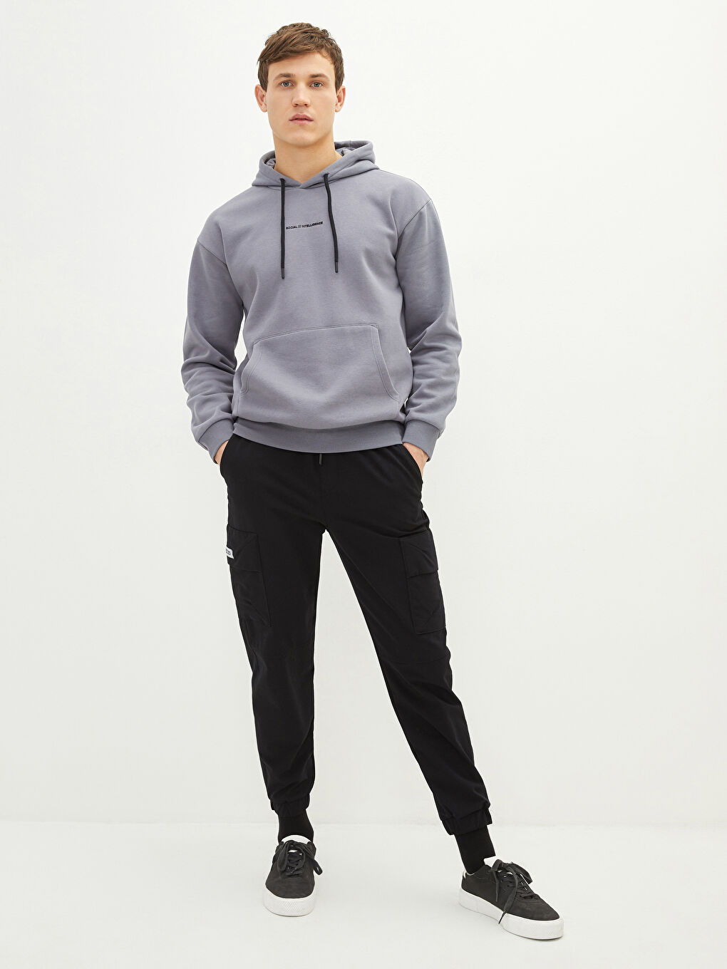 Siyah Standart Kalıp Erkek Jogger Pantolon-3