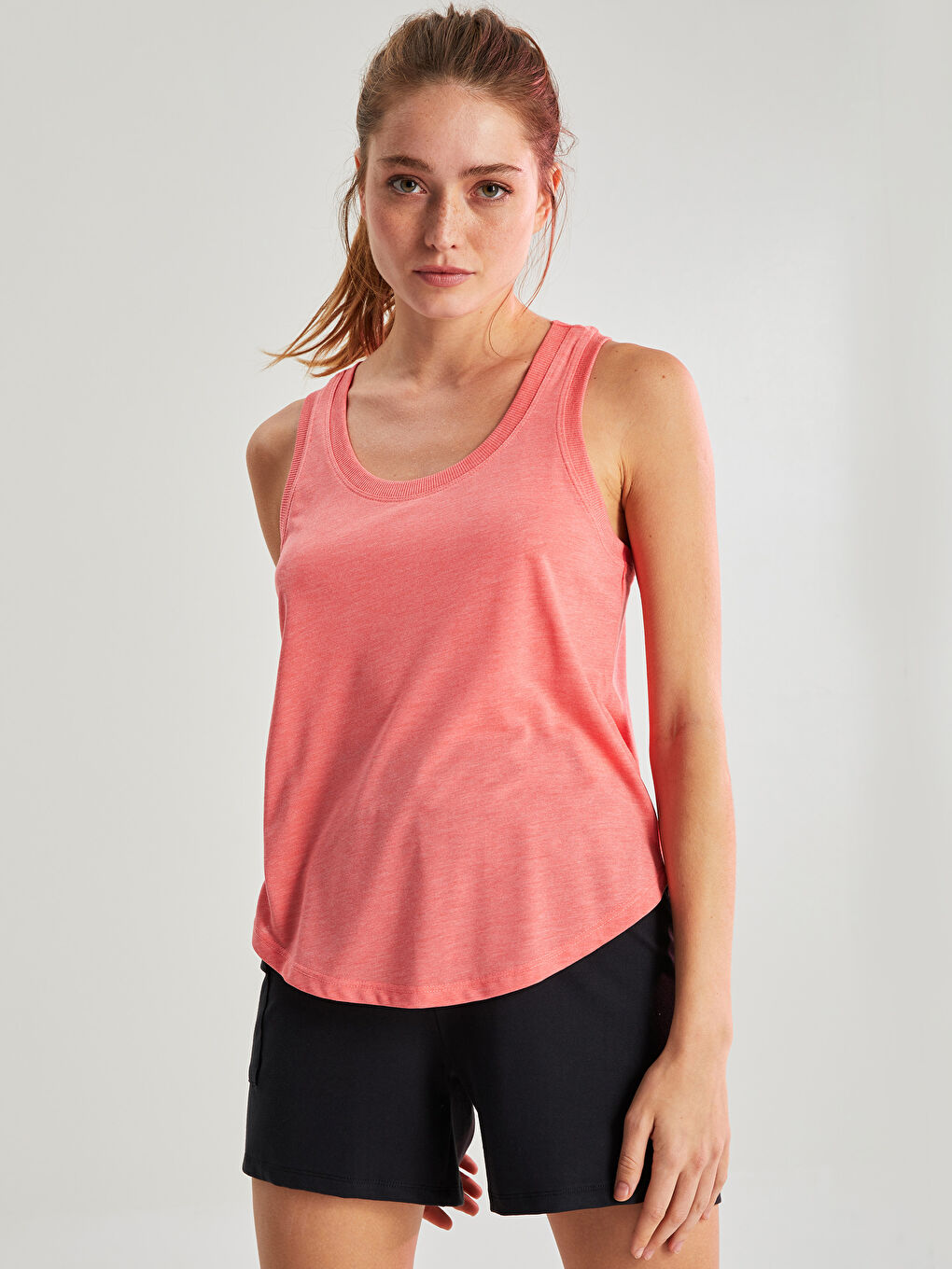 Mercan Kadın U Yaka Düz Kolsuz Spor Atlet