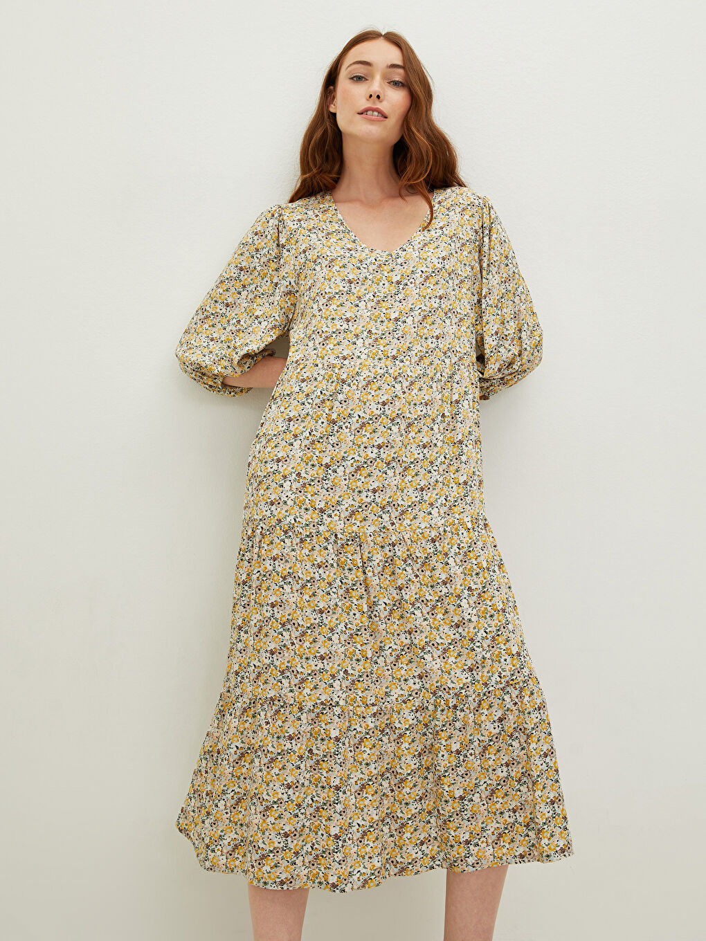 Sarı V Yaka Çiçekli Viskon Kadın Elbise-3