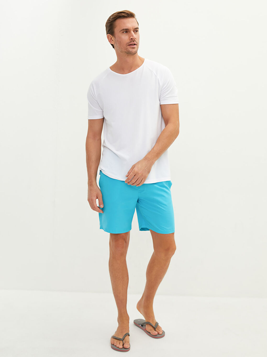 Knee Length Basic Men's Swimming Shorts-1