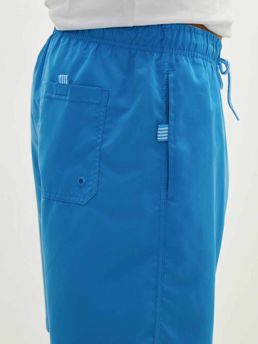 Knee Length Basic Men's Swimming Shorts-2