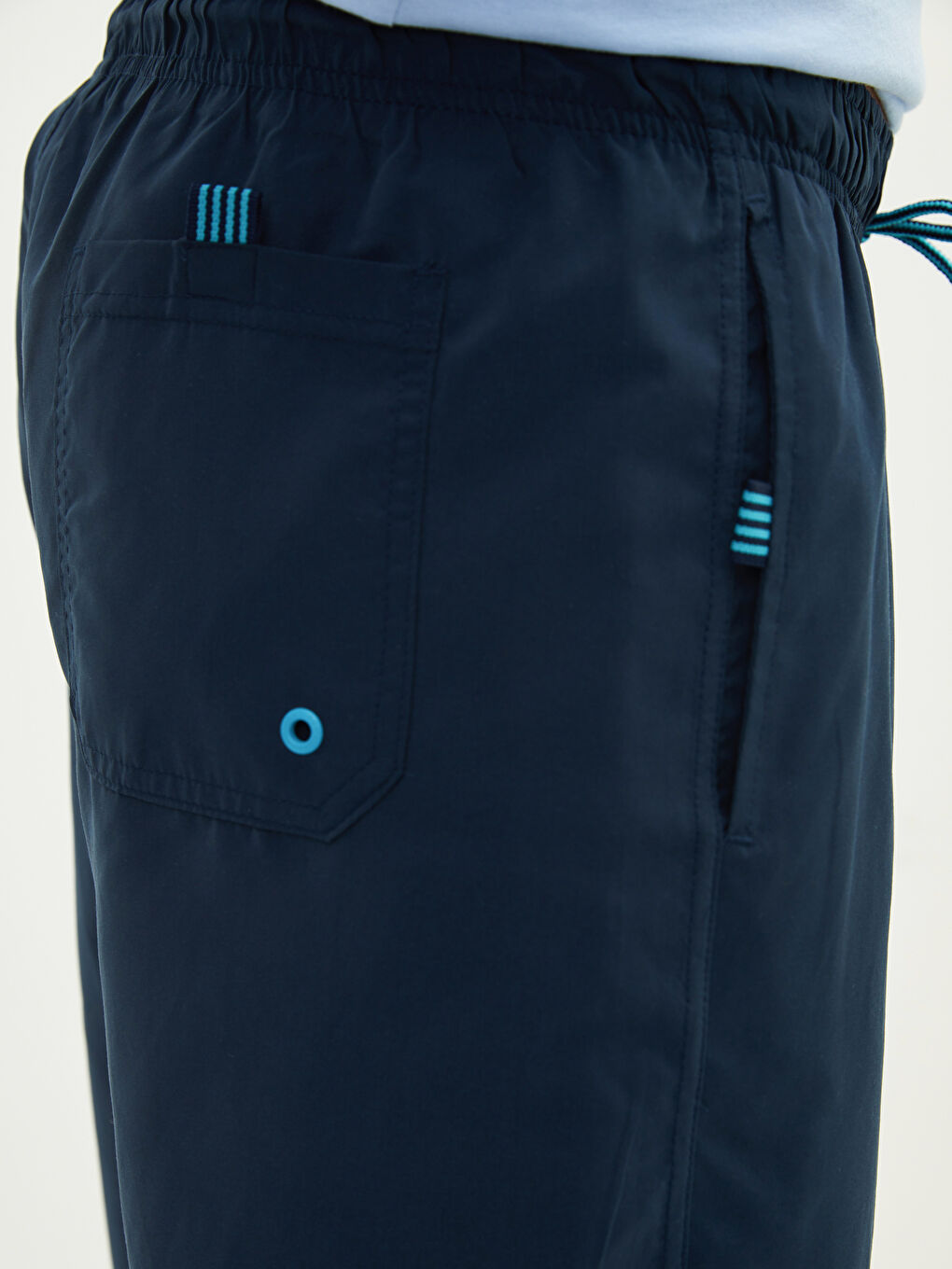 İndigo Diz Hizası Boy Basic Erkek Deniz Şortu-2