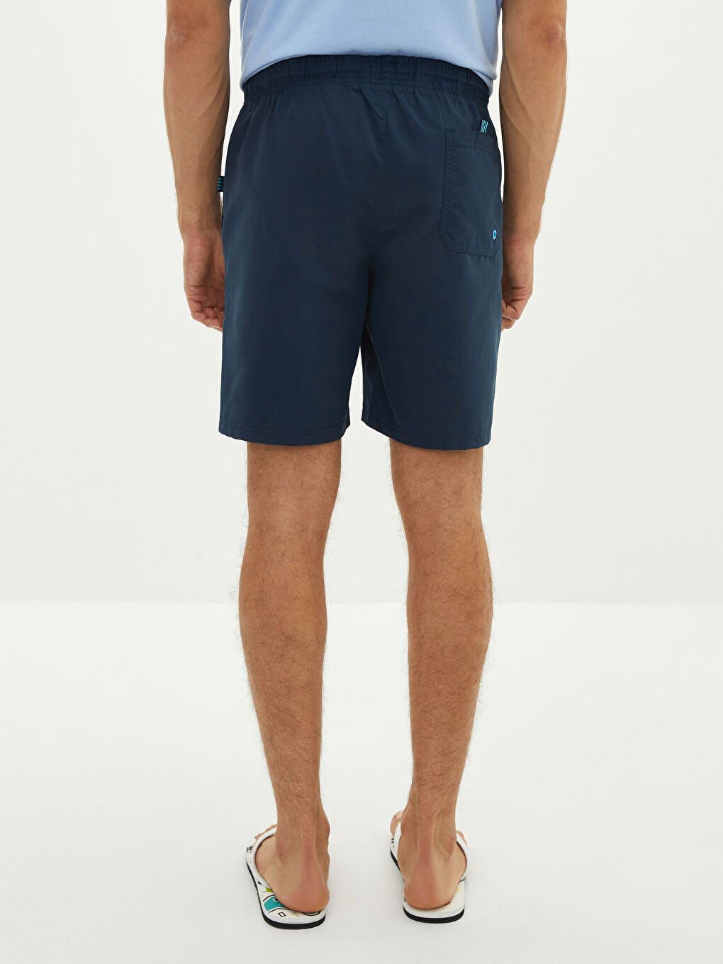 İndigo Diz Hizası Boy Basic Erkek Deniz Şortu-4