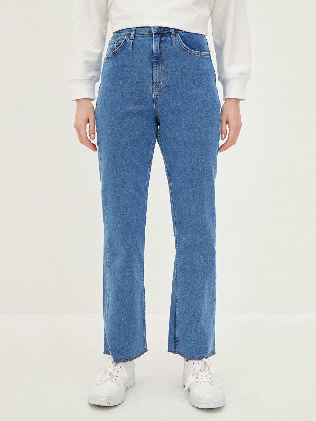 İndigo Standart Fit Cep Detaylı Kadın Jean Pantolon-2