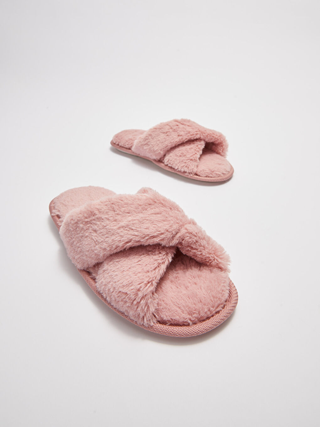 Cross-Banded Plush Women's Home Slippers-2