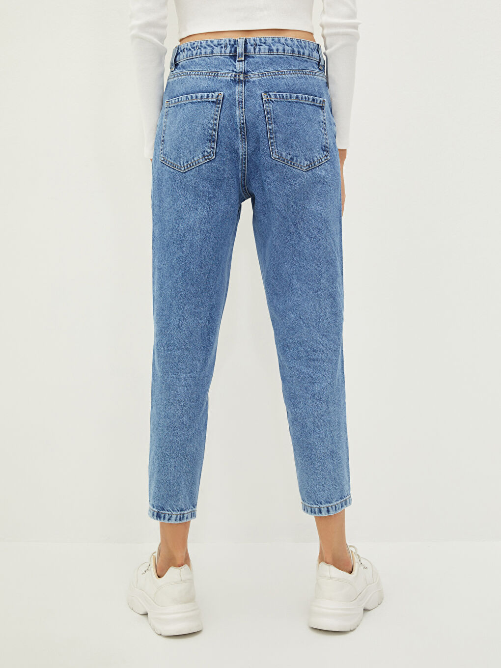 High Waist Mom Fit Rodeo Jeans -W1GD06Z8-311