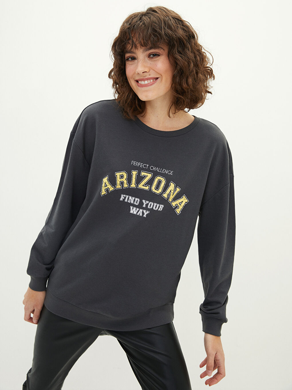 LCW Vision Crew Neck Printed Long Sleeve Women's Sweatshirt -W1GD56Z8-JPT