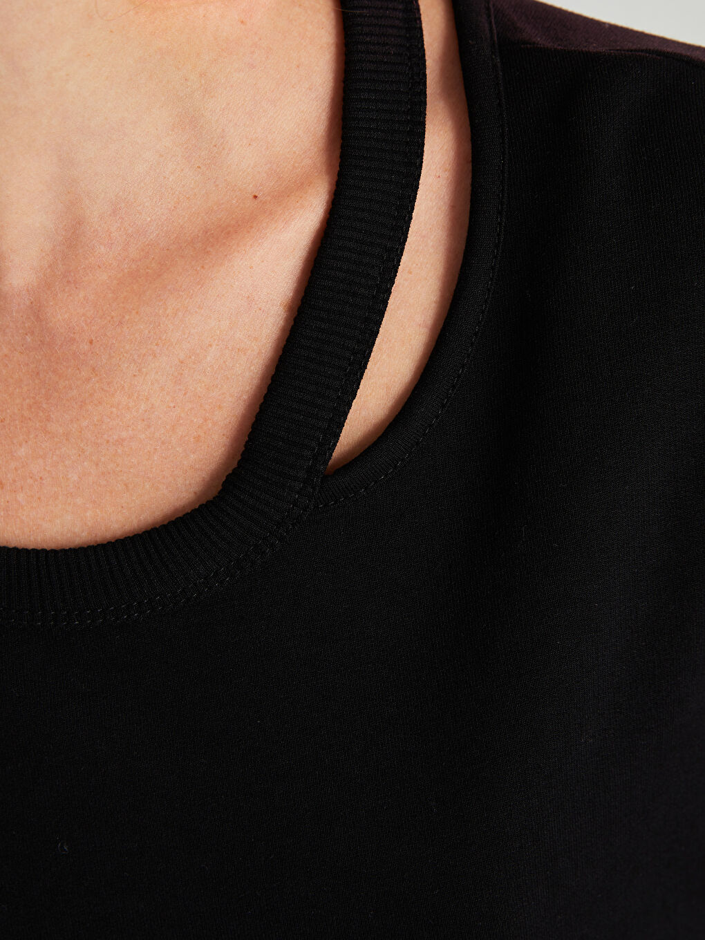 Hanorac Sport pentru Femei cu Guler Rotund, Mâneci Lungi, Croială Regulară-2