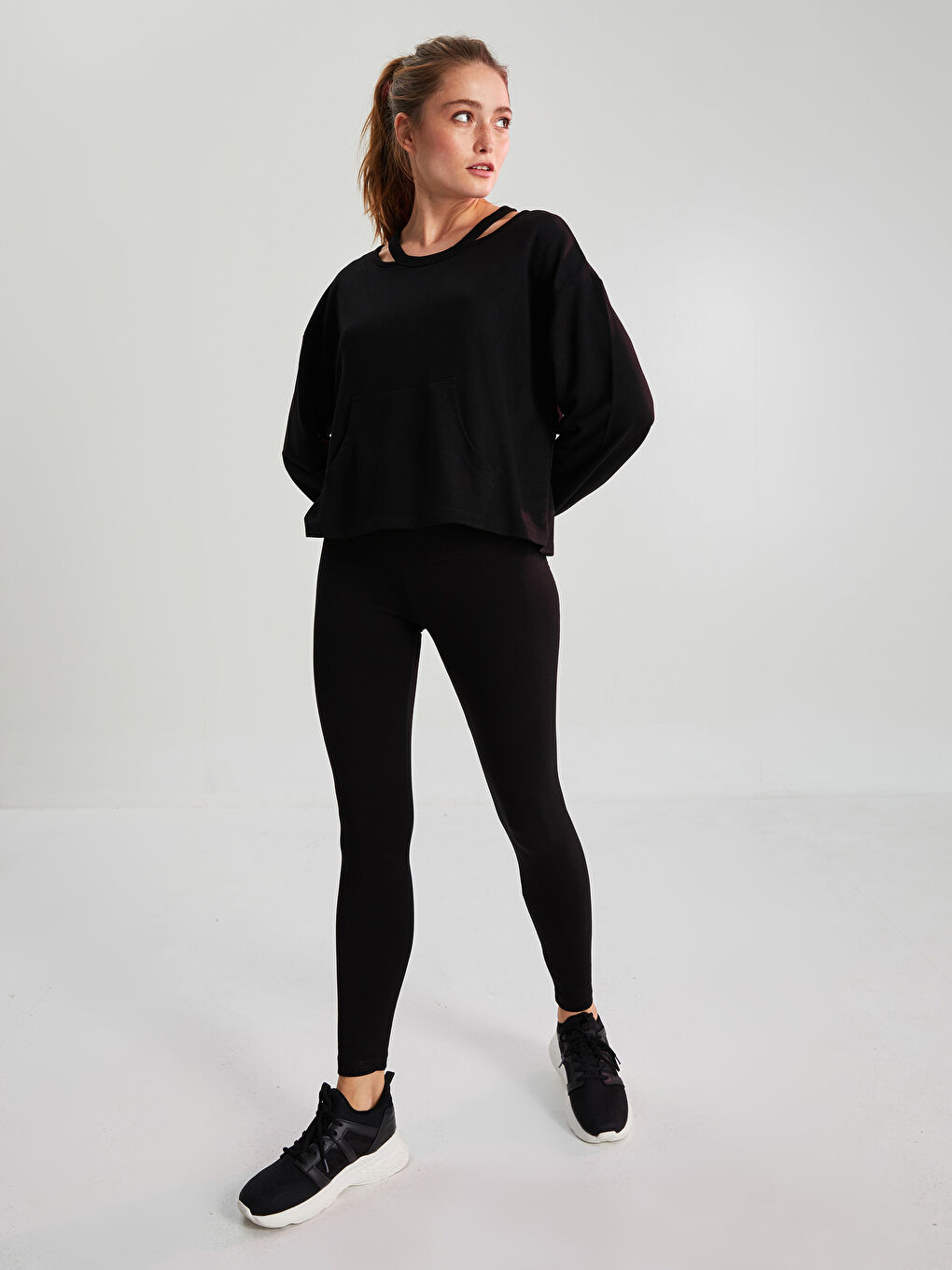 Hanorac Sport pentru Femei cu Guler Rotund, Mâneci Lungi, Croială Regulară-3