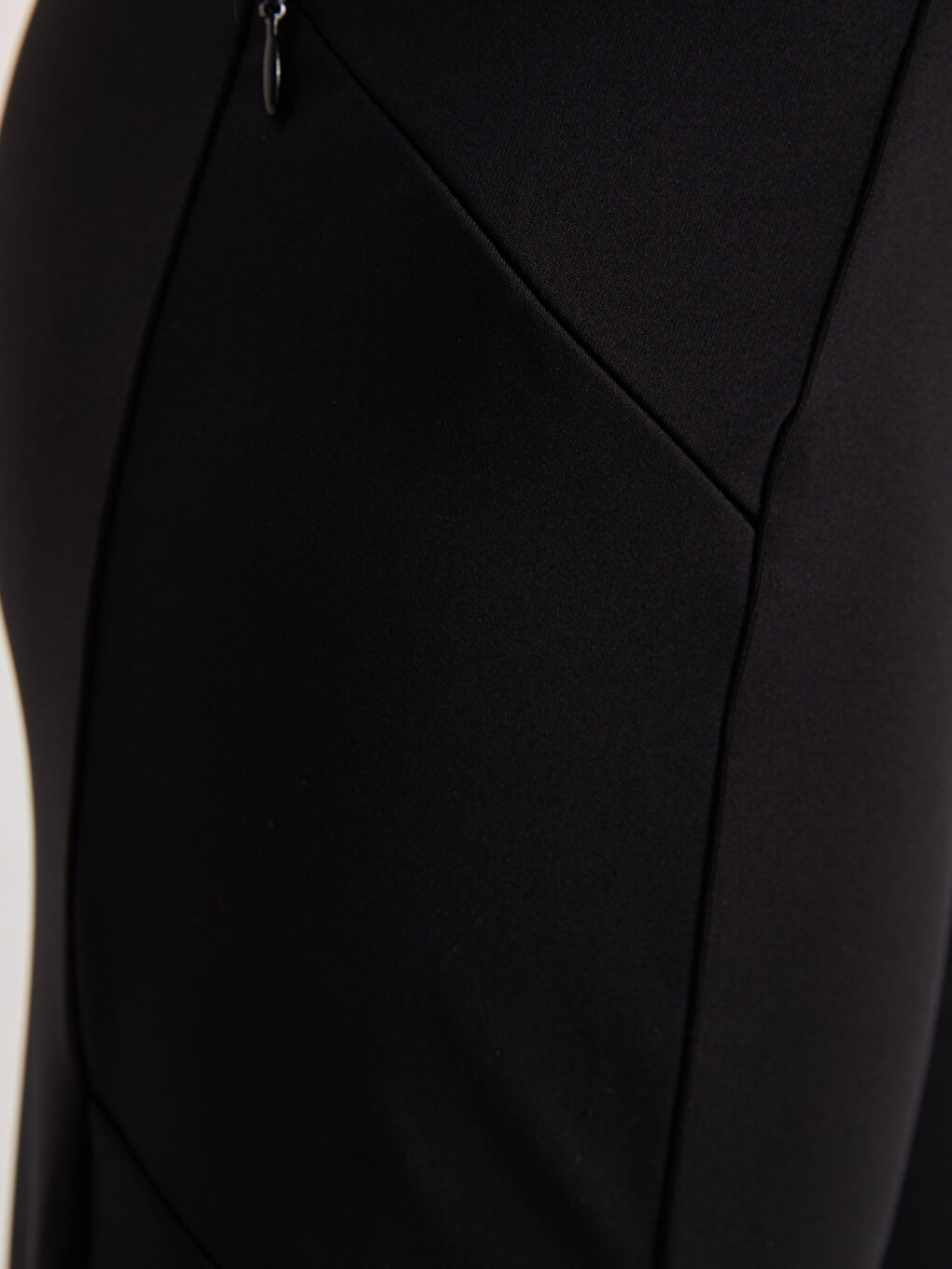 Siyah Beli Lastikli Düz Cep Detaylı Kadın Spor Eşofman Altı-3