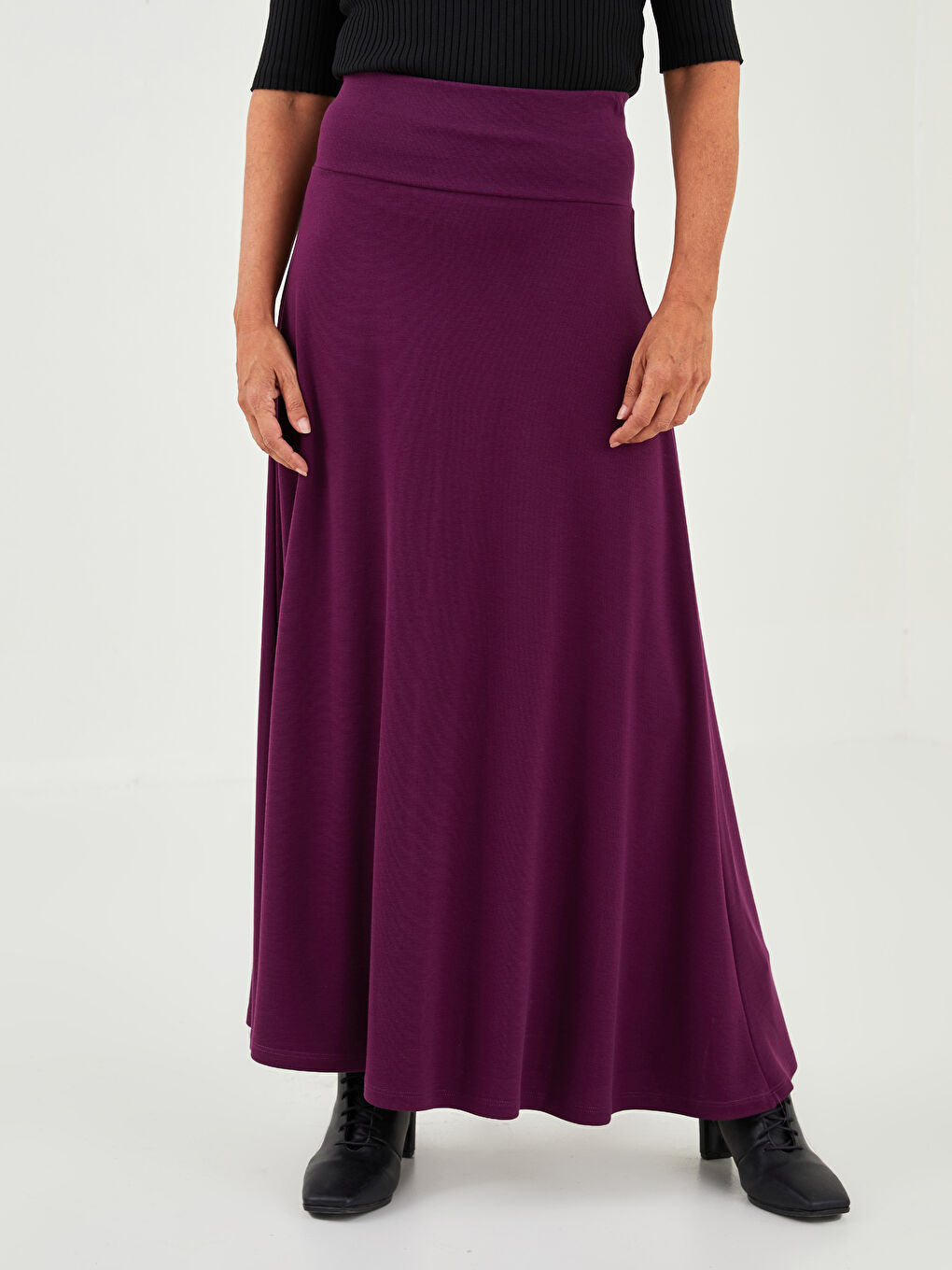 Elastic Waist Plain Comfortable Fit Ponte Fabric Women's Flared Skirt-3