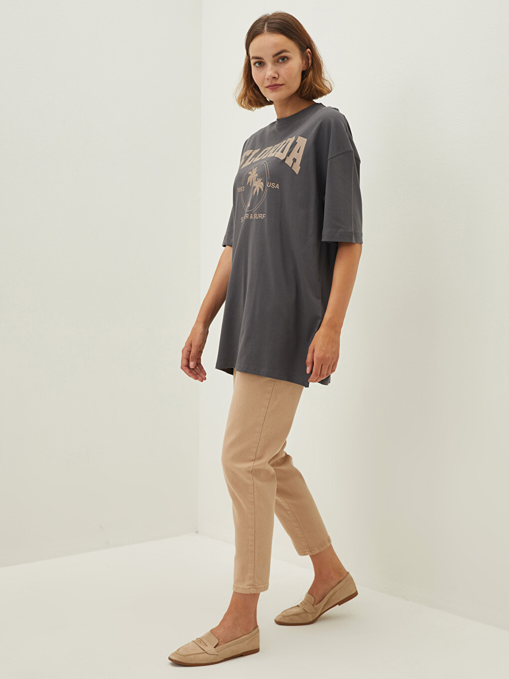 Comfortable Fit Straight Pocket Detailed Gabardine Fabric Women's Trousers-1