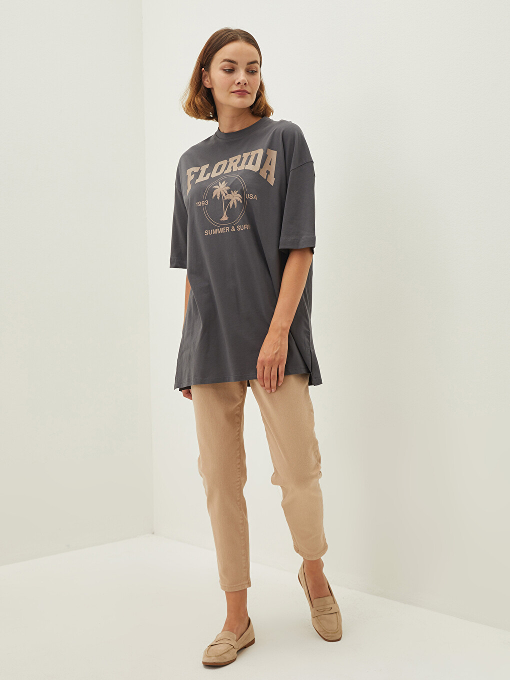 Comfortable Fit Straight Pocket Detailed Gabardine Fabric Women's Trousers-3