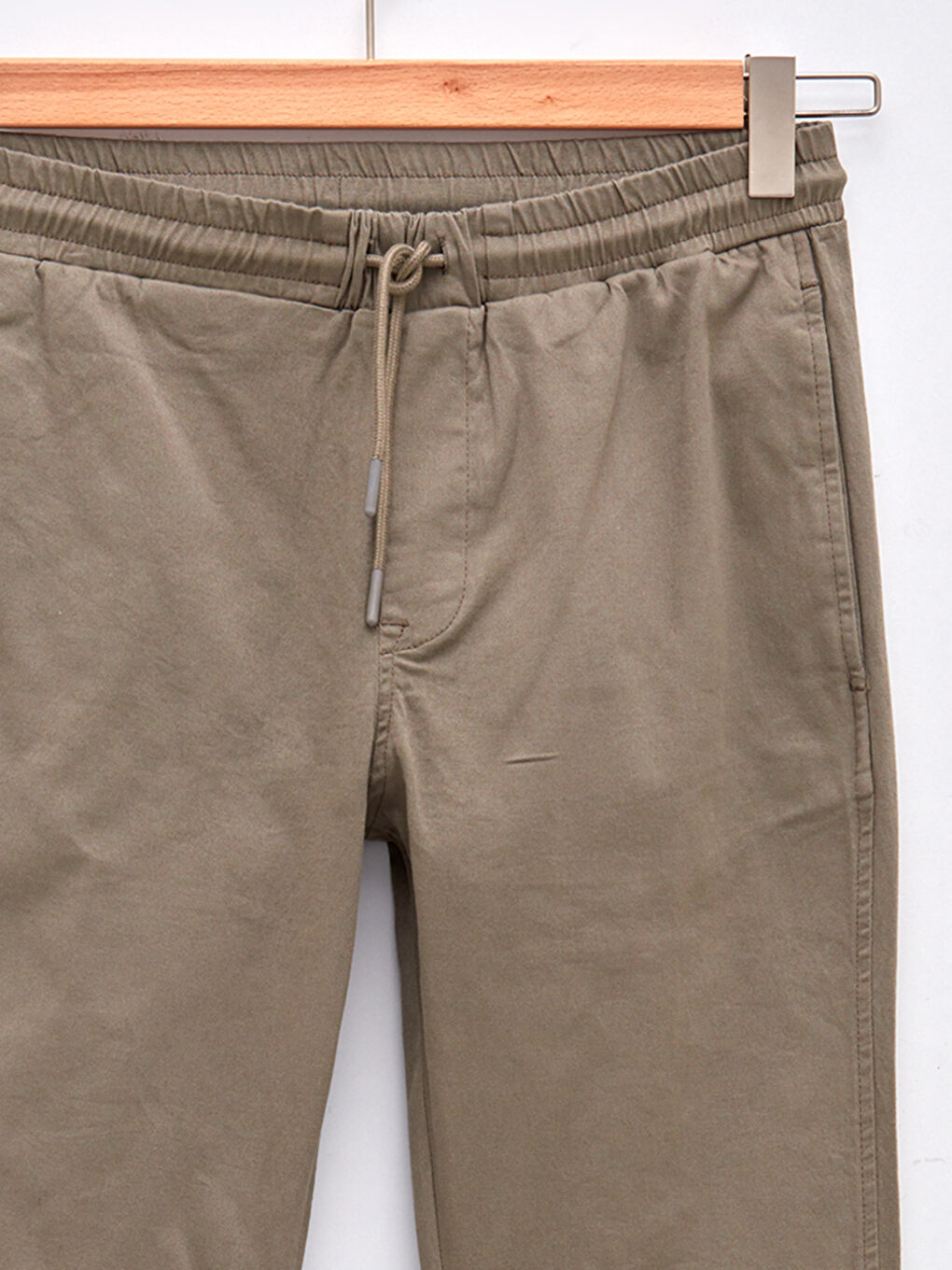 XSIDE Standard Fit Herren Jogginghose -W1GG38Z8-Q30