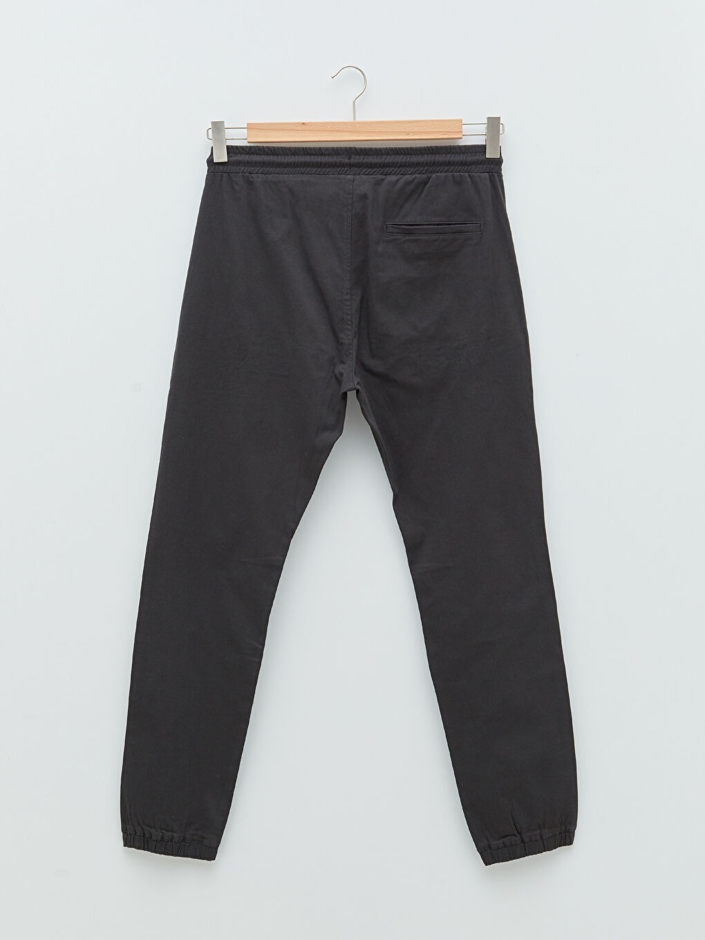 XSIDE Standard Fit Herren Jogginghose -W1GG38Z8-QCW