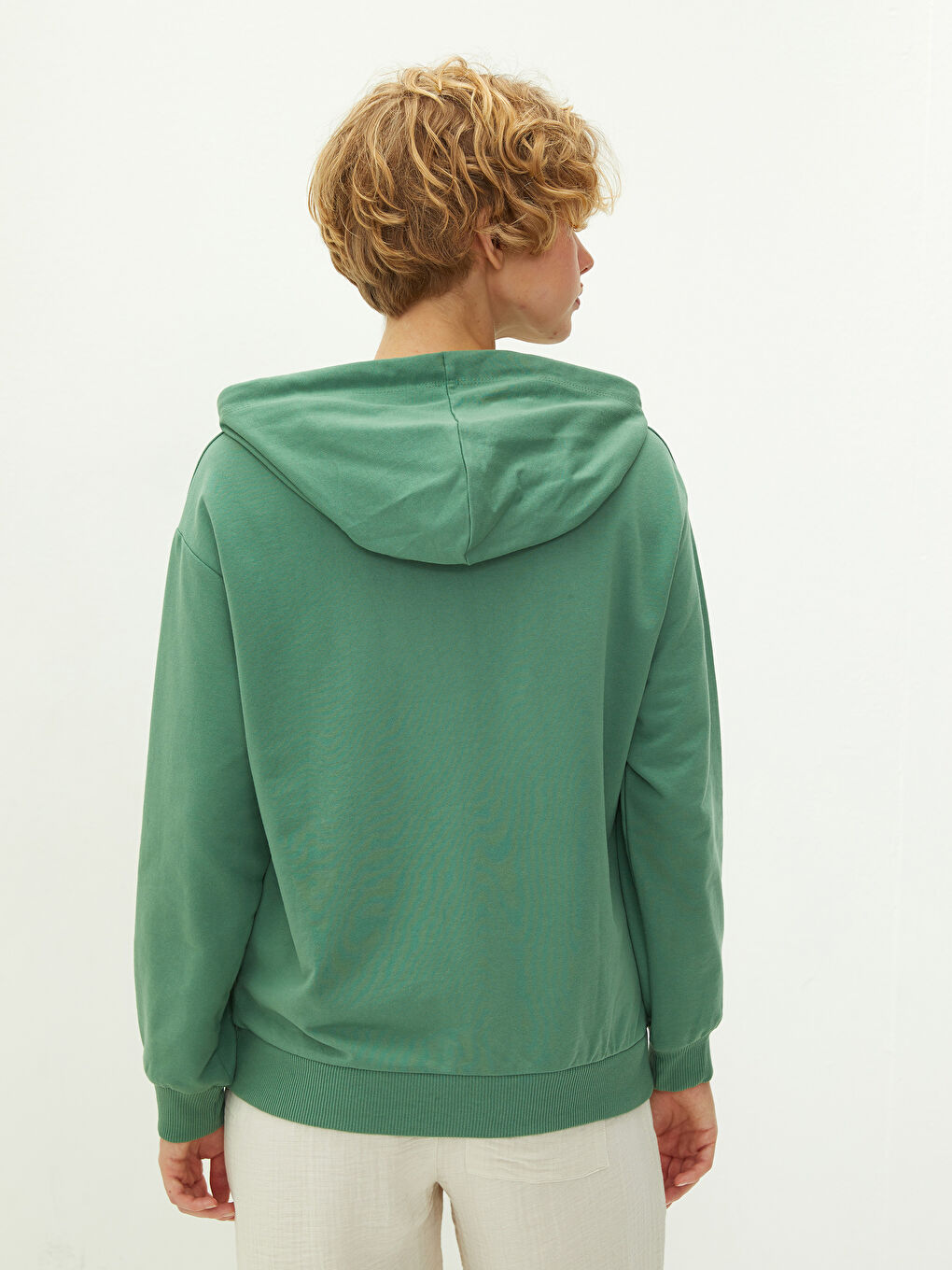 Sweat-Shirt à Capuche Coupe Régulière et Manches Longues pour Femmes-4