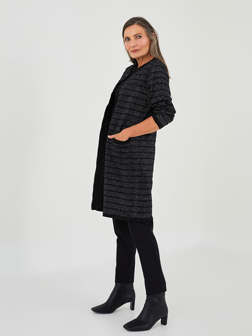 Кръгло деколте, с шарки, дълъг ръкав, жилетка от трико за жени