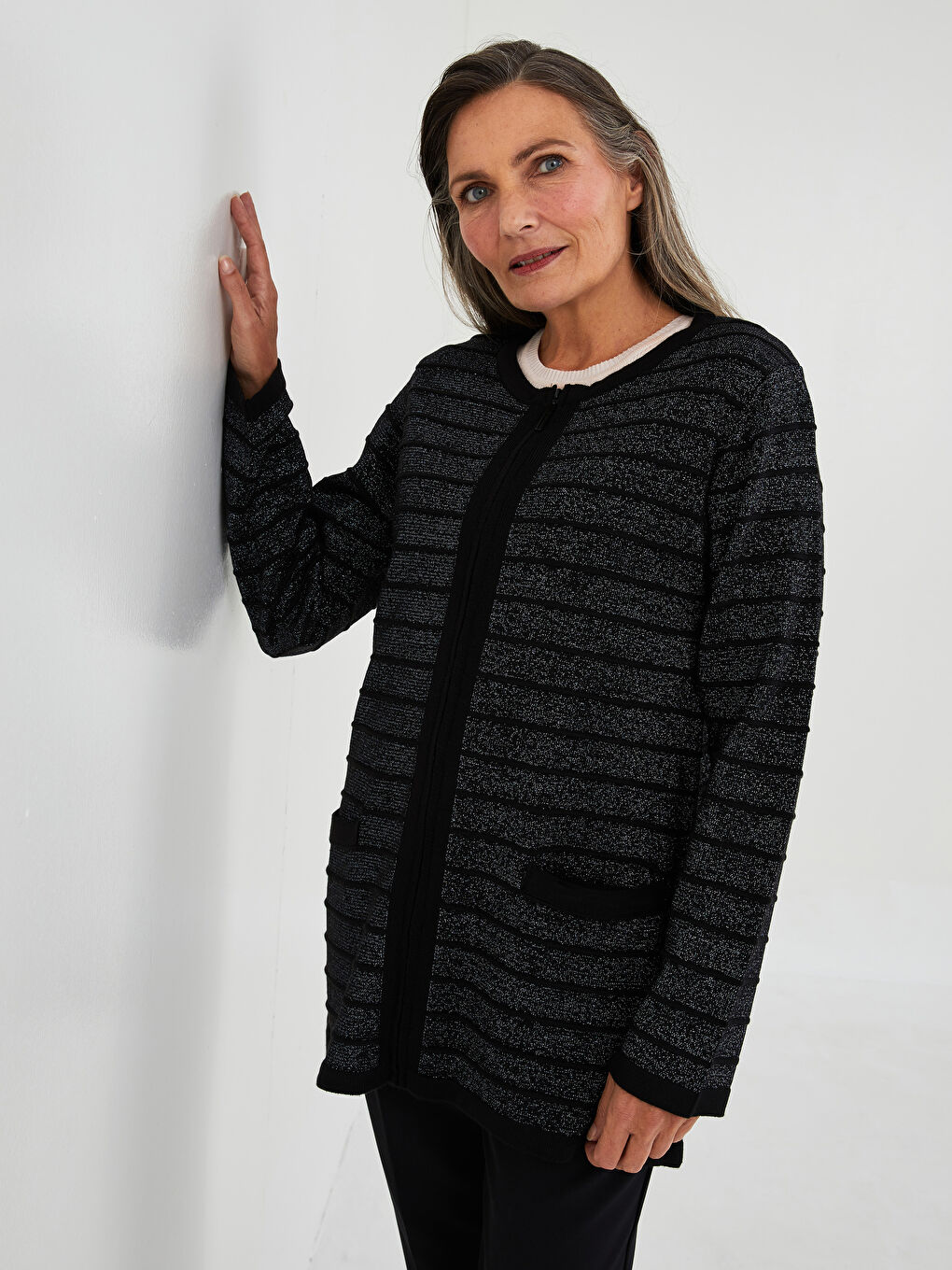 әйелдерге арналған дөңгелек жағалы өрнекті ұзын жең трикотаж кардиган-1