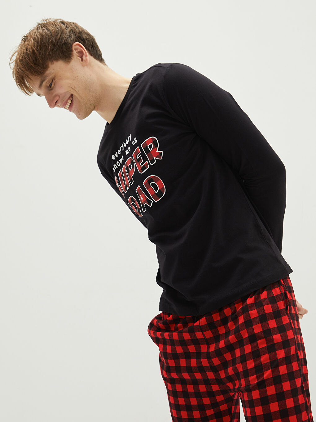 Siyah Aile Koleksiyonu Standart Kalıp Baskılı Erkek Pijama Takım-2