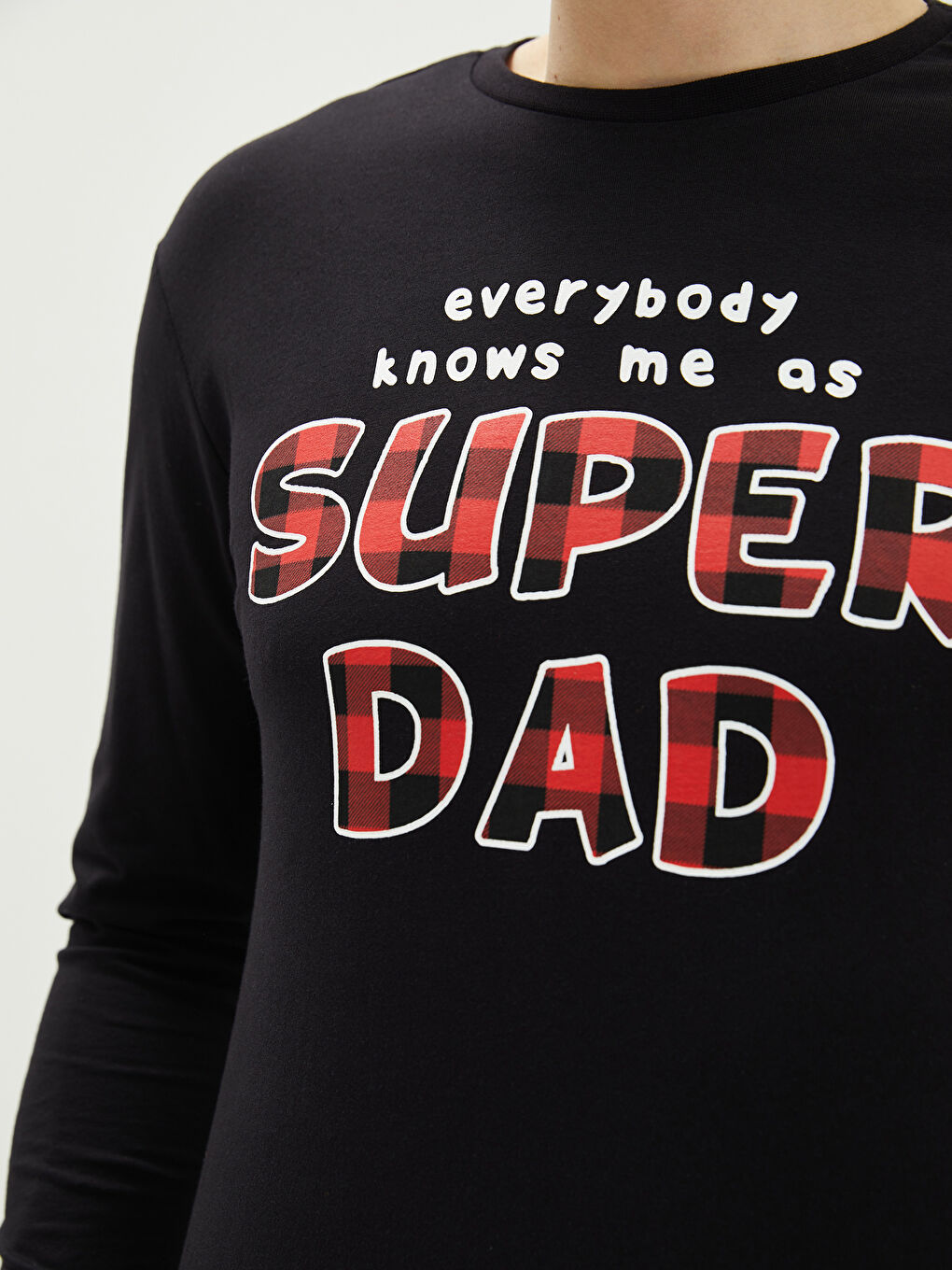 Siyah Aile Koleksiyonu Standart Kalıp Baskılı Erkek Pijama Takım-3