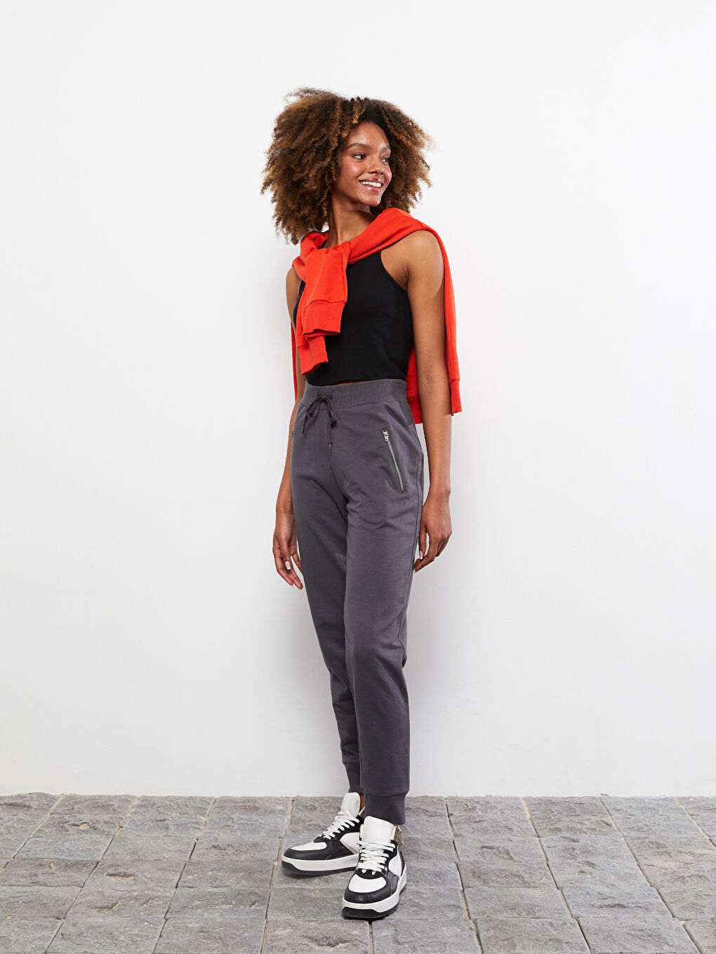 Women's Elasticated Waist Plain Jogger Sweatpants-1