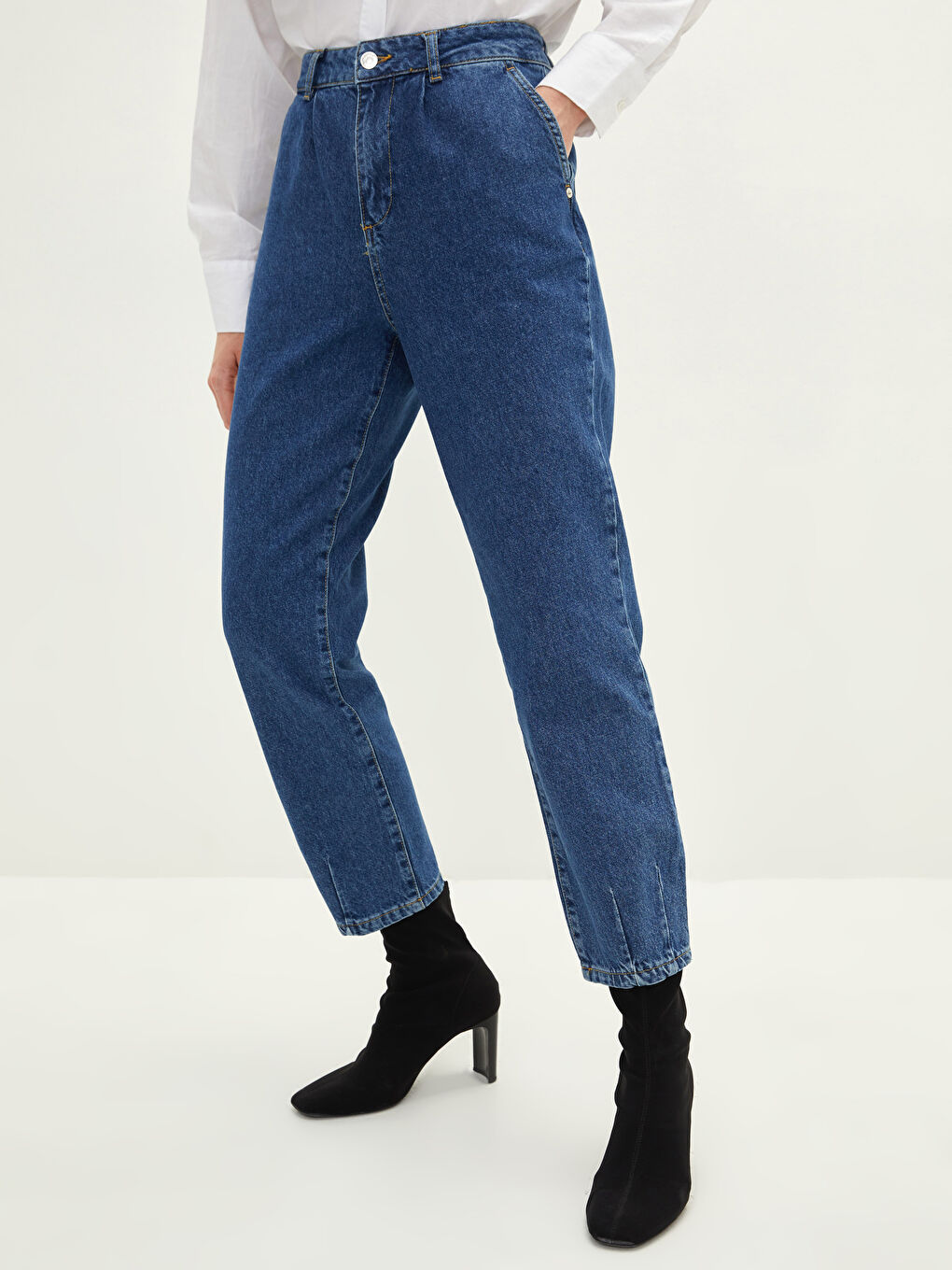 İndigo Mom Fit Cep Detaylı Kadın Rodeo Jean Pantolon-5