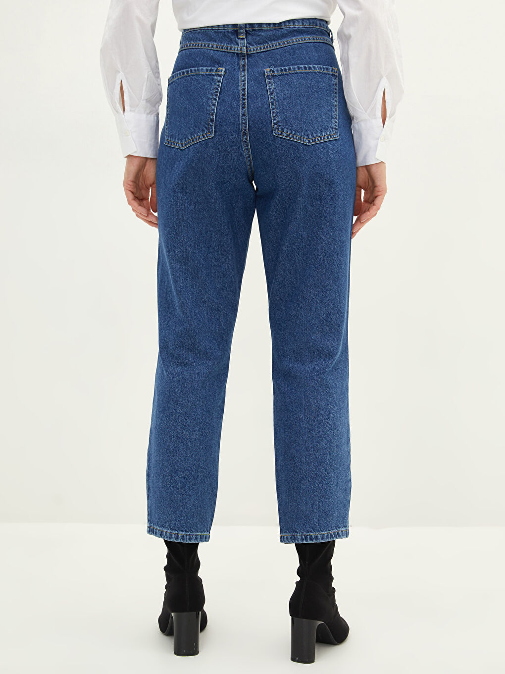 İndigo Mom Fit Cep Detaylı Kadın Rodeo Jean Pantolon-9