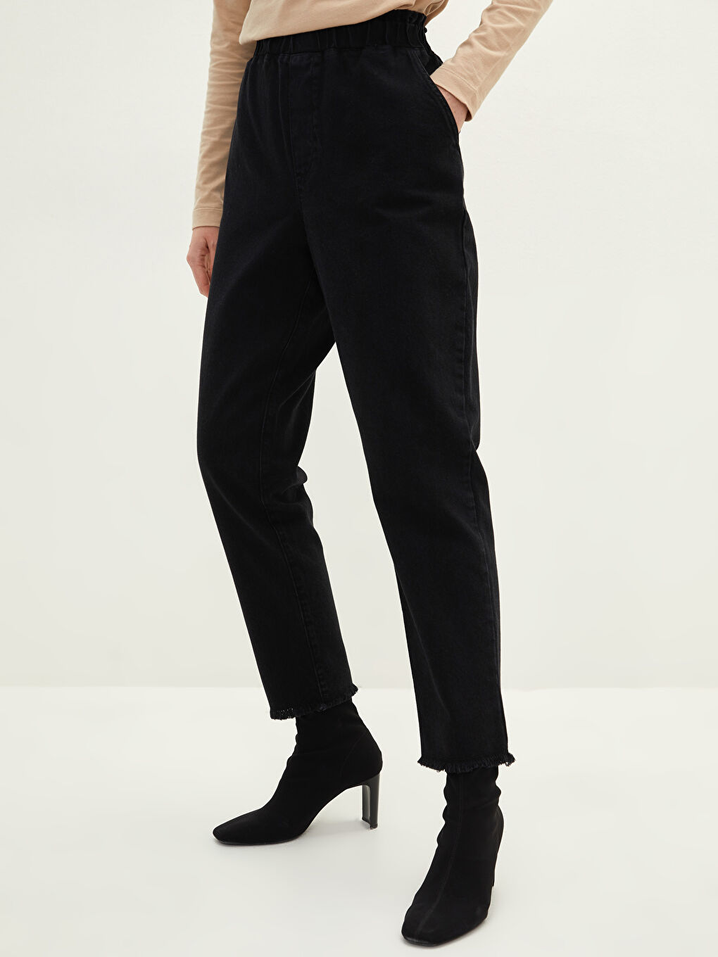 LCW Modest Wide Fit Pocket Detailed Harem Women Rodeo Jean Trousers -W1GH55Z8-326