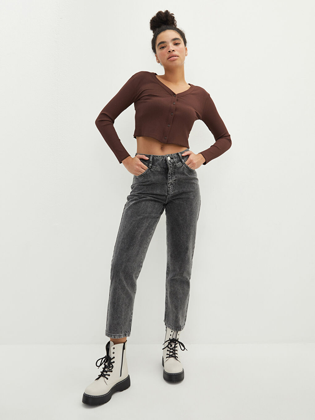 Джинси з високою талією, прямим кроєм та деталями кишень для жінок Rodeo Denim