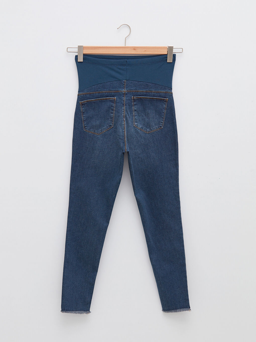 LCWAIKIKI Maternity Mercury Skinny Fit Pocket Detailed Maternity Rodeo Jean Trousers with Abdominal Panels -W1GH70Z8-309